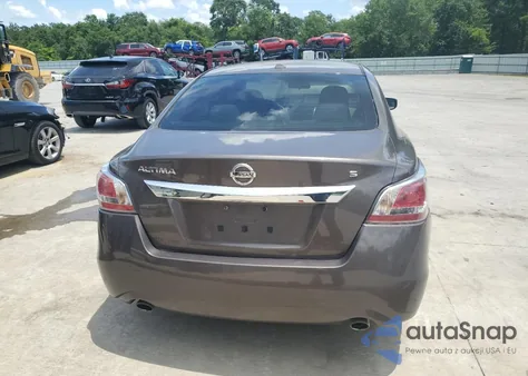 2015 Nissan Altima 2.5 z USA, uszkodzony, nr VIN 1N4AL3AP7FC431683